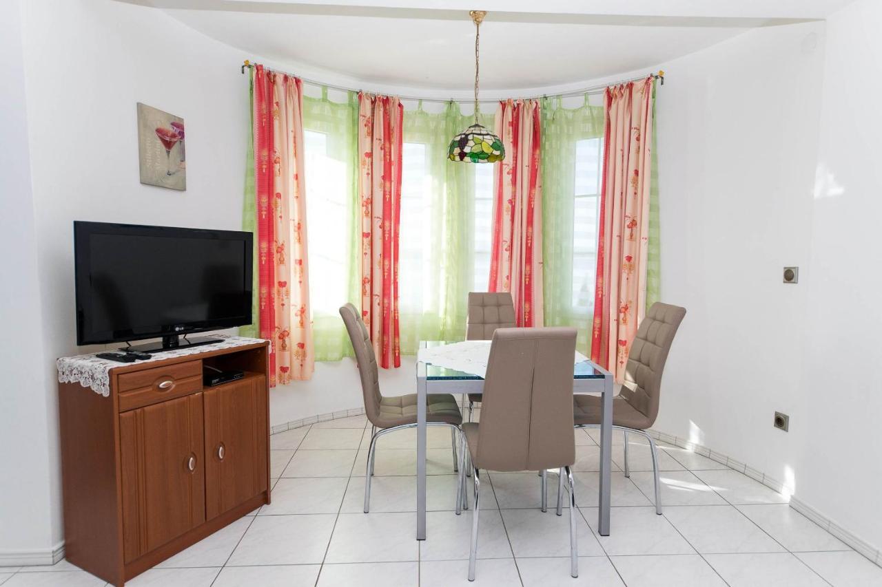 Apartmani Kovac Цриквеница Экстерьер фото